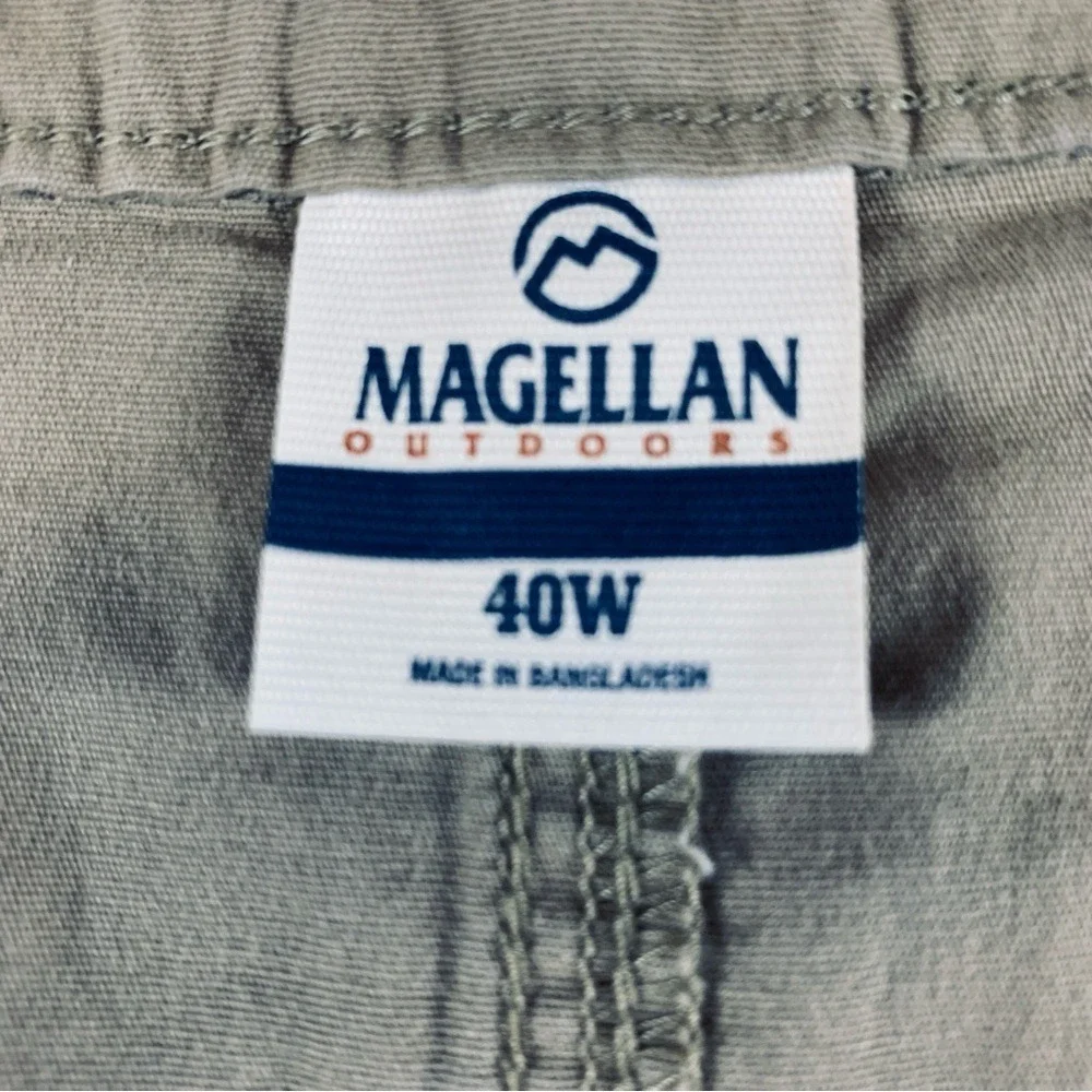 Magellan Outdoors Shorts Men's Flat Front Cotton Blend Khaki Size 40W Inseam 10